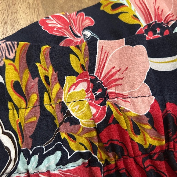 Floral Wide-Leg Pants - Picture 8 of 9